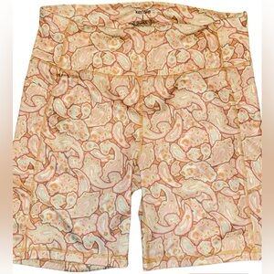 KENSIE, shorts, with the CUTEST color combinations!! size I ,+ SIDE POCKETS!